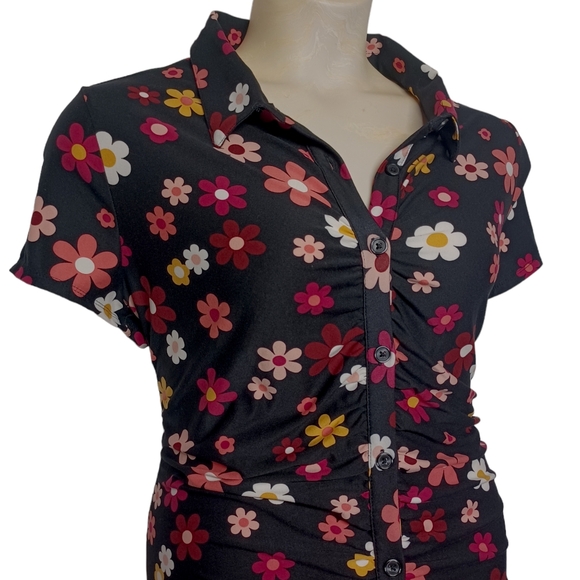 NO BOUNDARIES Colorful Red Pink Floral Retro Print Button Front Black Dress XXXL - Picture 2 of 10